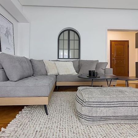 A Unique Apartment In The Historical Center-3Bds Атина Екстериор снимка